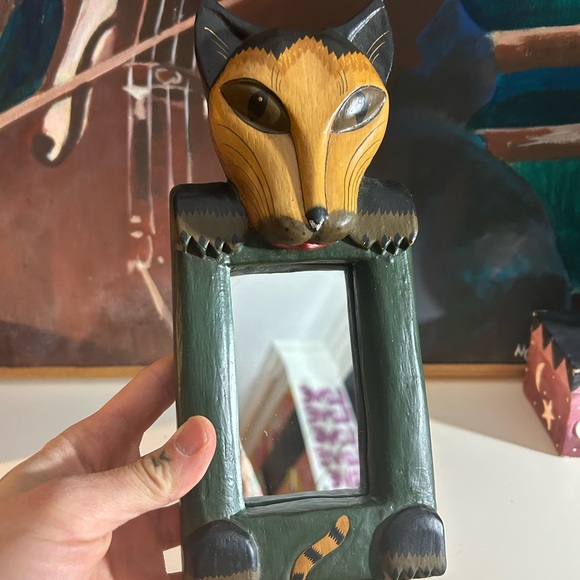 Handcrafted Fox Mirror with Green Frame - Picture 5 of 11